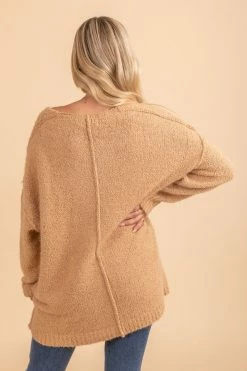 Wholesale Fashion Trends Getting Cozy Oversized Sweater -Bella Ella Sales 1 333579c8 d319 435a 81e2 5e8b43a295c7 5000x