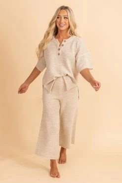 Wholesale Fashion Trends Keeping It Real Top And Bottom Knit Set