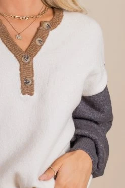 Blu Pepper True Believer Color Block Pullover -Bella Ella Sales 3 03f4b91a b3de 4b6f b1fd 8783576a302a 5000x