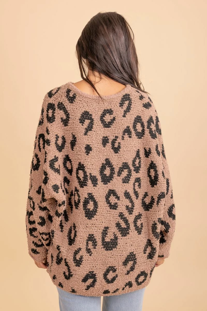 GiGiO Cheetah Love Oversized Sweater 2 GiGiO Cheetah Love Oversized Sweater - Image 2