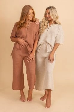 Wholesale Fashion Trends Keeping It Real Top And Bottom Knit Set -Bella Ella Sales 5 86e1cad5 8857 45f9 9560 4c3882625fbe 5000x