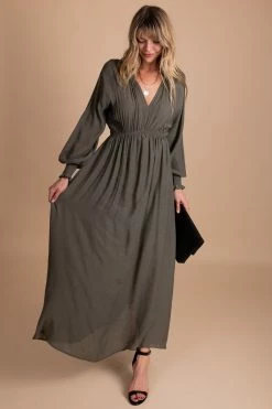 Wishlist Aspire To Inspire Long Sleeve Maxi Dress