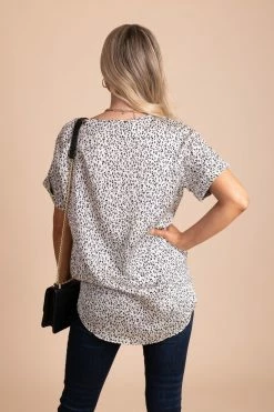 Stylive Hello Hollywood Leopard Print Blouse -Bella Ella Sales BELLAELLA 1.5.22 1174 5000x