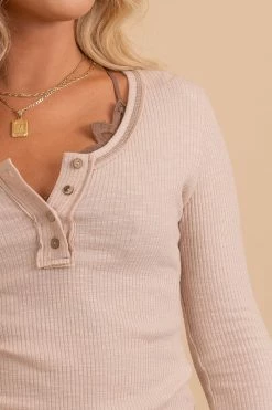 La Miel Big Heart Long Sleeve Top -Bella Ella Sales BigHeartlongsleevetopoffwhitedetail 5000x