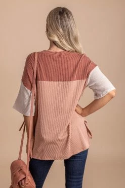 Tres Bien Casual Friday Ribbed Color Block Top -Bella Ella Sales CasualFridayRibbedColorBlockTophazelnutback 5000x
