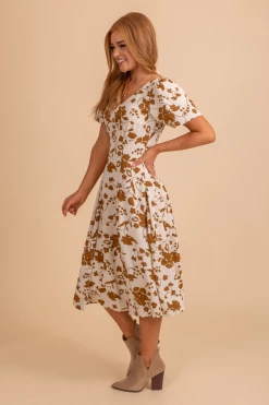 Wholesale Fashion Trends Soul Full Of Sunshine V-Neck Midi Dress 7 Wholesale Fashion Trends Soul Full Of Sunshine V-Neck Midi Dress -Bella Ella Sales SoulFullOfSunshineV NeckMidiDress Side 5000x