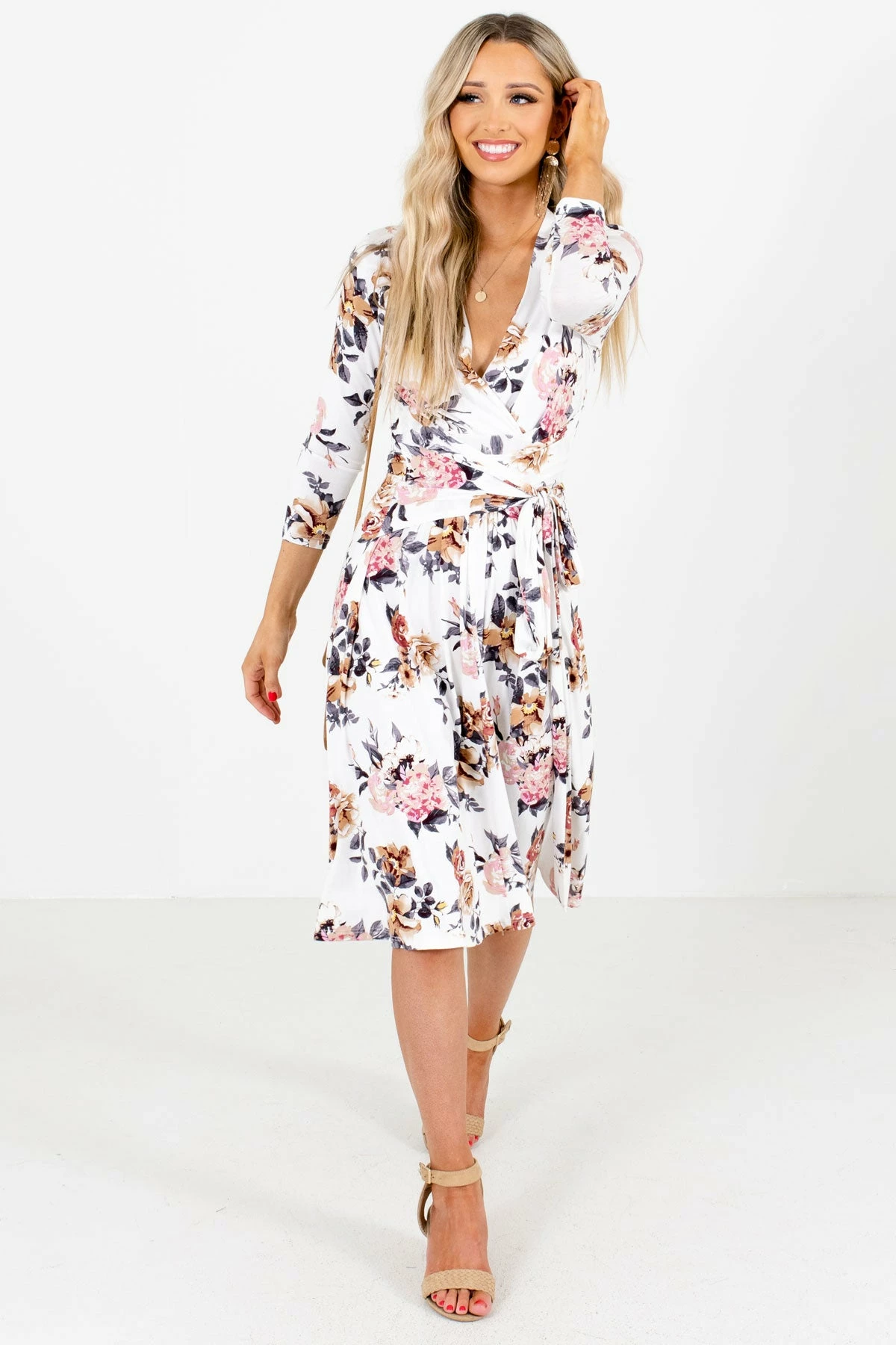 Les Amis Sunday Kind Of Love White Floral Knee-Length Dress 7 Les Amis Sunday Kind Of Love White Floral Knee-Length Dress - Image 7