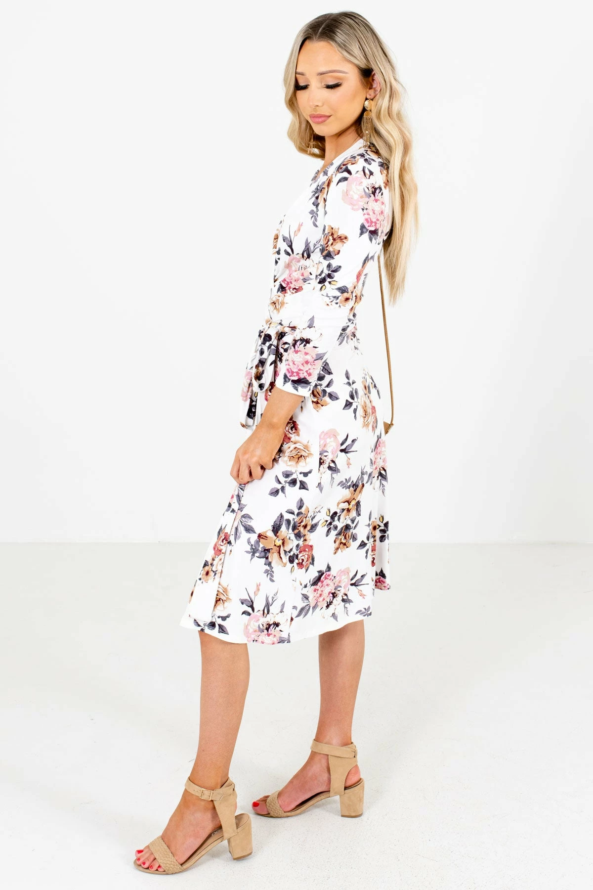 Les Amis Sunday Kind Of Love White Floral Knee-Length Dress 6 Les Amis Sunday Kind Of Love White Floral Knee-Length Dress - Image 6