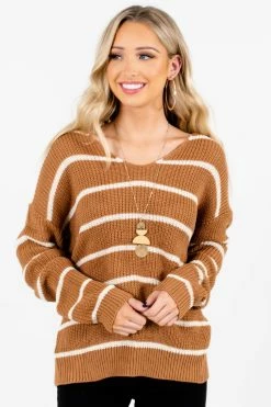 Bella Ella Boutique Trend-Setter Brown Open Back Sweater -Bella Ella Sales Trend Setter Brown Sweater Front4 5000x
