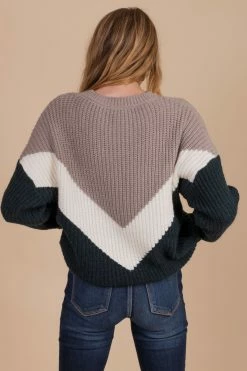 Eesome Let It Snow Chevron Striped Knit Sweater - Dark Green 8 Eesome Let It Snow Chevron Striped Knit Sweater - Dark Green -Bella Ella Sales back 0a11ae14 f565 48cd a216 4e6c1c692b0d 5000x