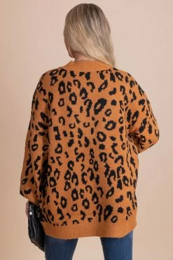 HYFVE Wild And Free Animal Print Sweater -Bella Ella Sales back 29e77c64 14c3 4361 92c4 8c6a23dc0499 5000x