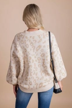 HYFVE Wild And Free Animal Print Sweater -Bella Ella Sales back 6c2b1601 6a63 48ed af52 0c634e4aa73d 5000x