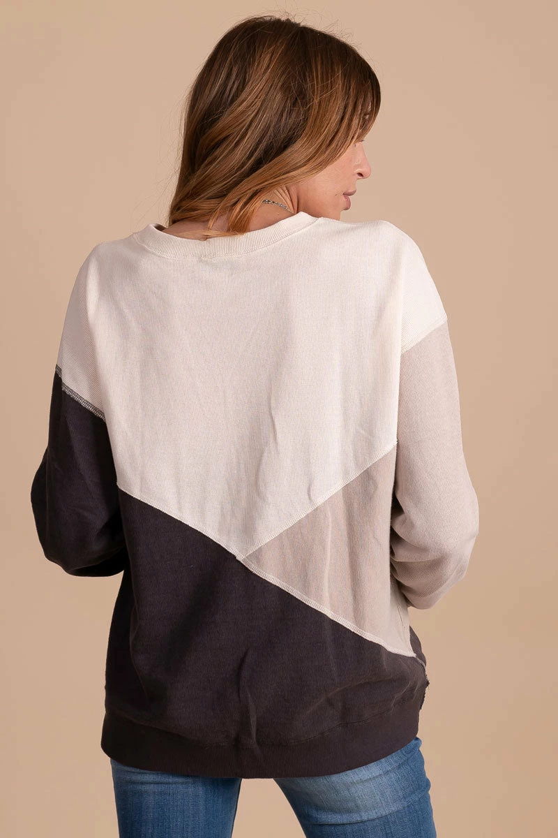She + Sky Bundle Up Color Block Sweater - Gray 4 She + Sky Bundle Up Color Block Sweater - Gray - Image 4