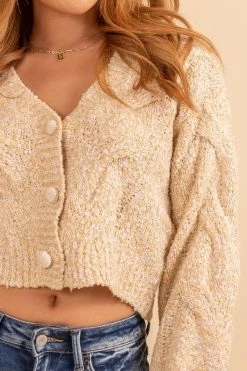 Wholesale Fashion Trends Sunshine Girl Button Up Sweater -Bella Ella Sales detail 0108b98e 9eeb 4ff4 9c5c 1c41a1e50e11 5000x