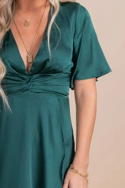 Dress Day Look For Stars V-Neck Maxi Dress -Bella Ella Sales detail 49f3b333 2ad1 4444 b84a 8febb1954524 5000x