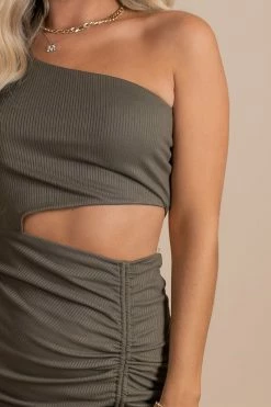 Le Lis Time To Move On One Sleeve Mini Dress - Dark Green 7 Le Lis Time To Move On One Sleeve Mini Dress - Dark Green -Bella Ella Sales detail 916d9677 d09d 4741 940e 8fbb952ae5bb 5000x