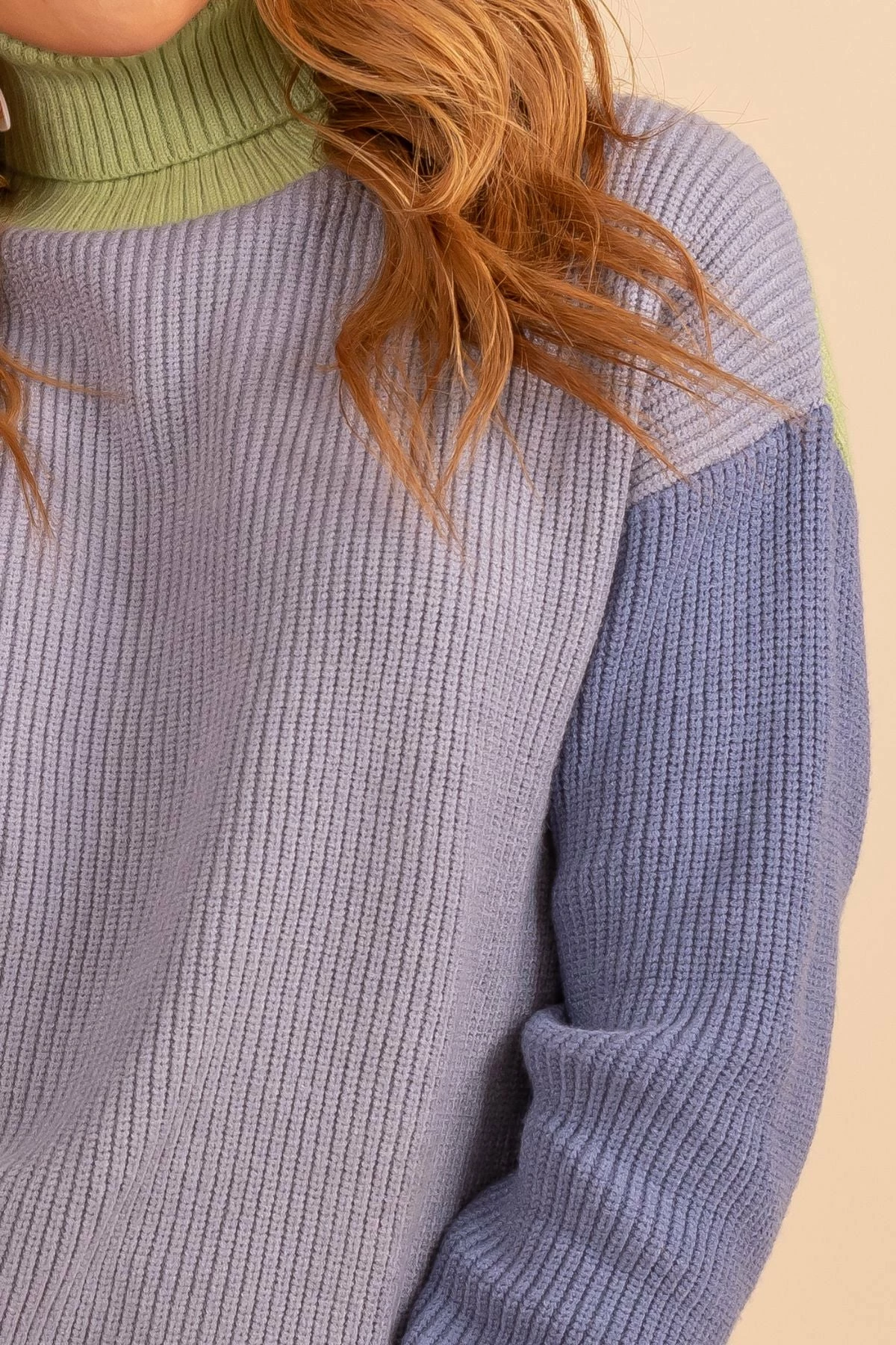 Wholesale Fashion Trends Painted Canvas Color Block Turtleneck Sweater 3 Wholesale Fashion Trends Painted Canvas Color Block Turtleneck Sweater - Image 3