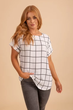 Zenana Refreshing Confidence Patterned Blouse -Bella Ella Sales refreshingconfidencepatternedblouse RESHOOT Whitefront 5000x