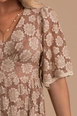 Listicle She's So Gorgeous Midi Dress -Bella Ella Sales she s so gorgeous detail 5000x