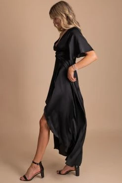 Dress Day Look For Stars V-Neck Maxi Dress -Bella Ella Sales side c744a607 51ca 4a3e a6f6 0635e5ec57f6 5000x