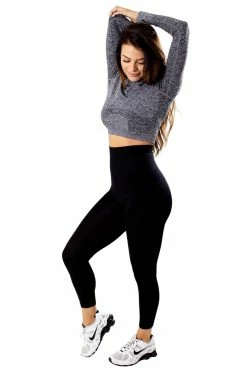 Venus Athletic Cropped Long Sleeve Top -Bella Ella Sales top3 2666060c cbab 4d01 9e89 7be072f41bd4 5000x